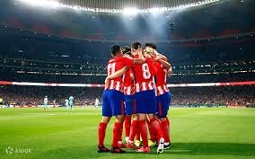 还剩四分钟输13分，大概率赢不了了，你想无法明白佩顿理查德桑托斯打的那么好但出场不到十分钟，波杰凭什么打26，谁打勇士都是不知道名字的新秀拿生涯新高！防不住投不进留着他干嘛